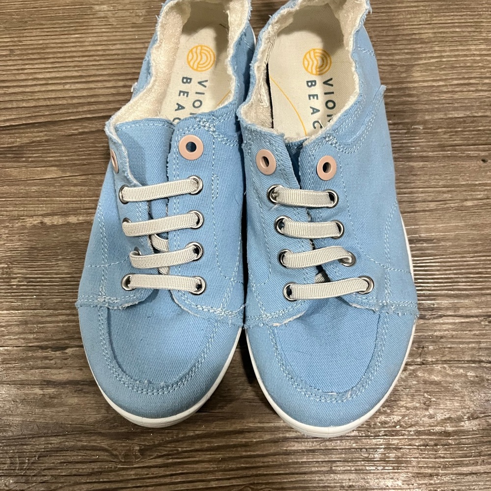 Vionic beach lace less shoes.  Baby blue.  Worn once.  Sz 6 but fits like a 7. - Picture 6 of 6